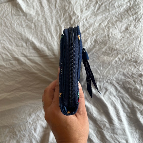 Vera Bradley RFID Turnlock Wallet - Snow Globe Motifs - Picture 4 of 12